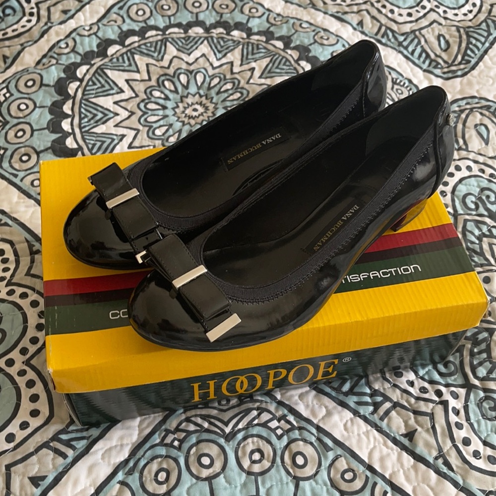 Women’s shoes.Dana Buchman brand